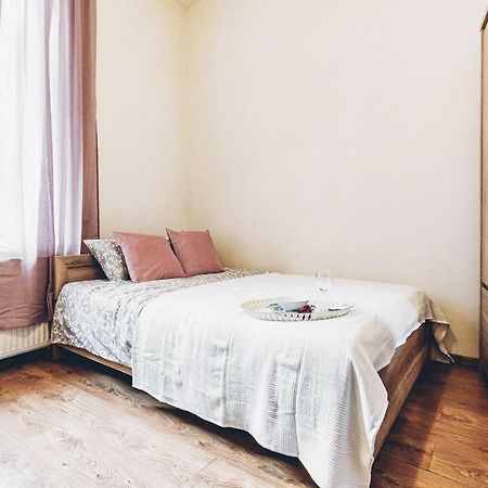 Apartament Zolty Narutowicza 11 Люблин Экстерьер фото