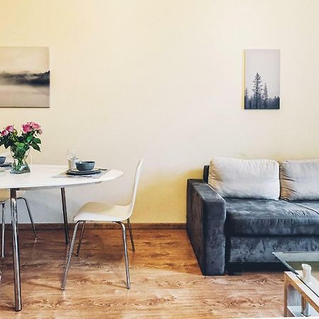 Apartament Zolty Narutowicza 11 Люблин Экстерьер фото