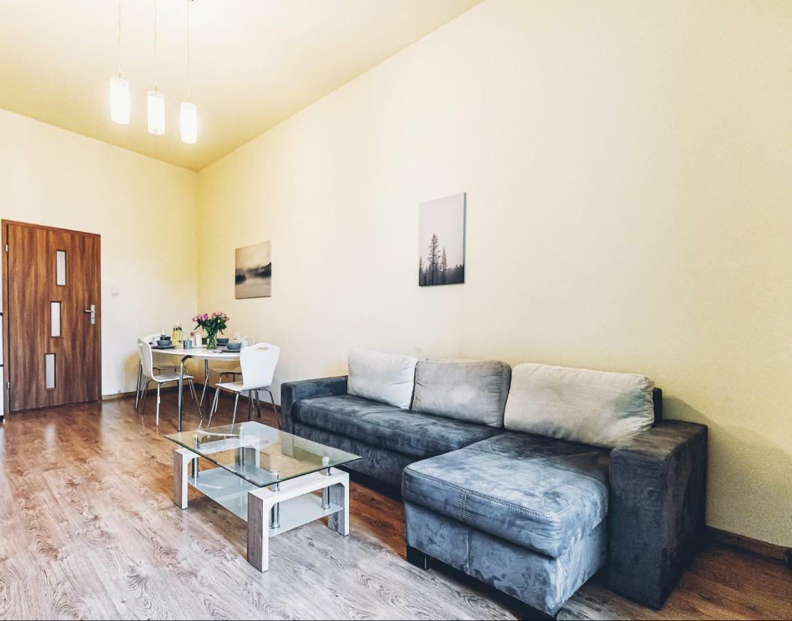 Apartament Zolty Narutowicza 11 Люблин Экстерьер фото