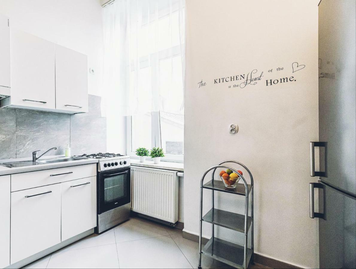Apartament Zolty Narutowicza 11 Люблин Экстерьер фото